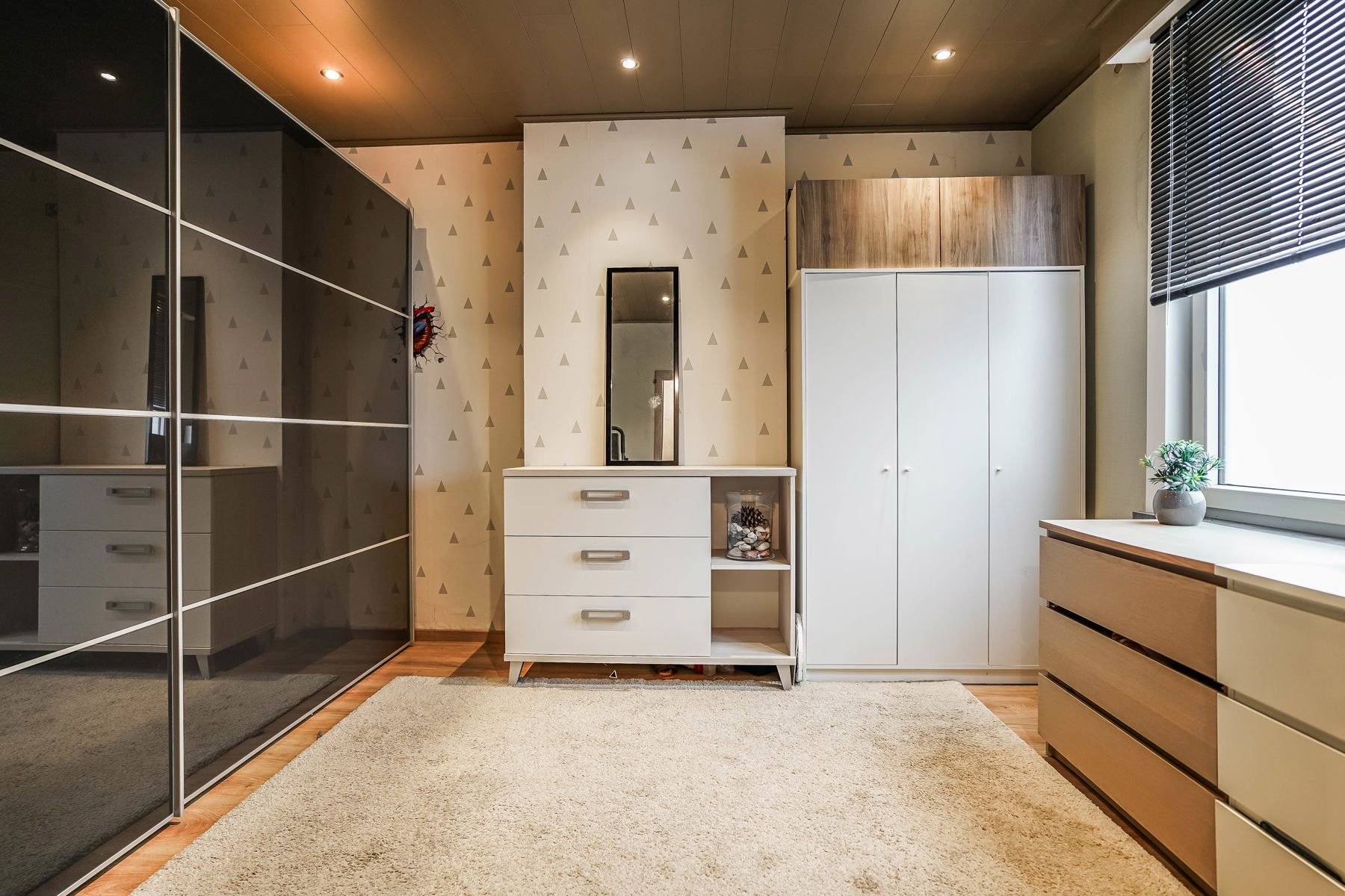 Perfect instapklare, volledig gerenoveerde woning met alle comfort te Kapelle-op-den-Bos foto 16