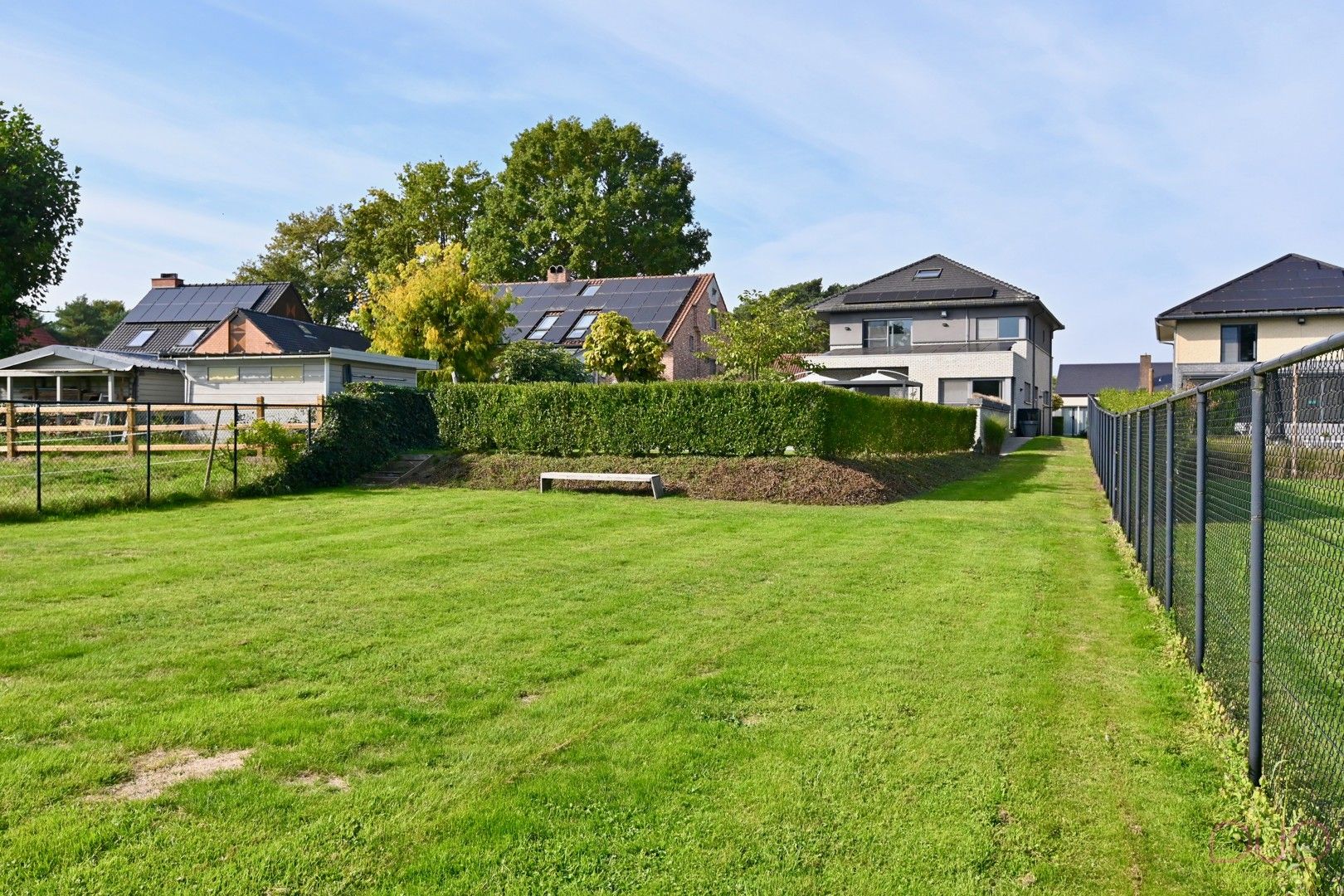 Knappe instapklare villawoning met vijf slaapkamers, verwarmd zwembad op 21a59ca foto 44