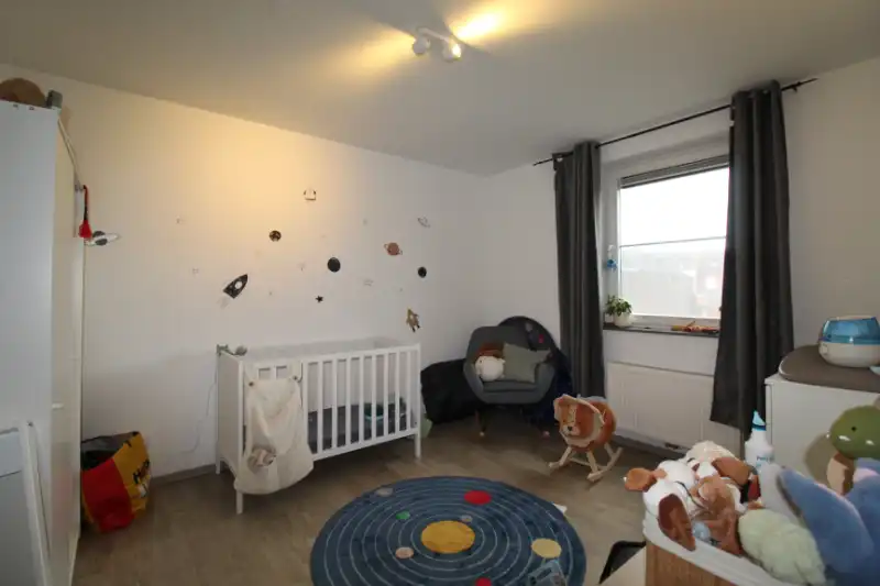 Recente halfopen woning in Heule foto 9