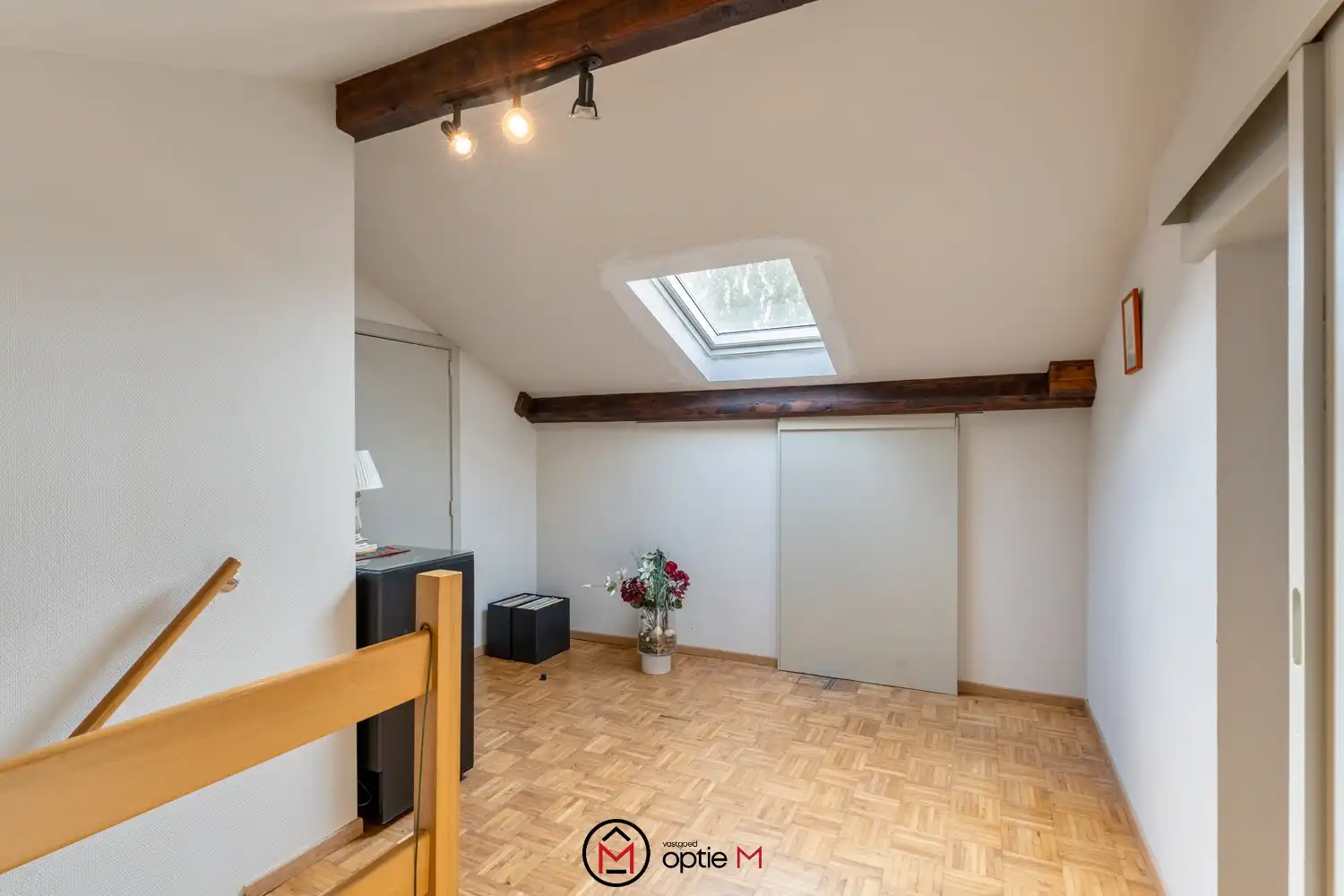 Rustig gelegen gezinswoning met 5 slaapkamers en garage foto 21