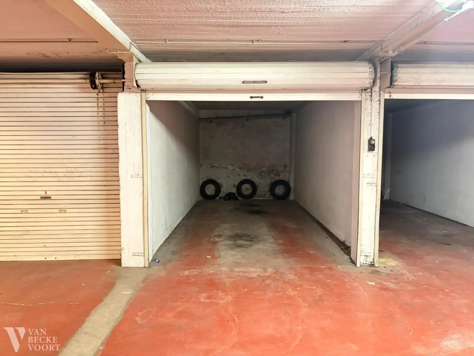 Garagebox 14m² op toplocatie Oostende foto 3