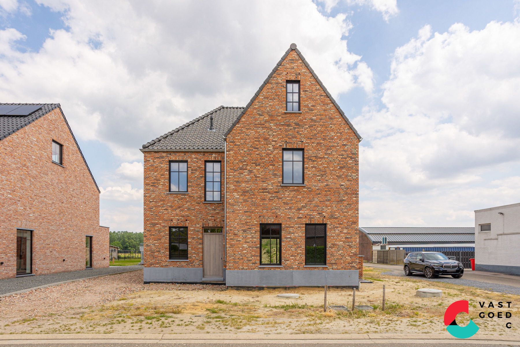 Huis te koop foto {{pictureIndex}}