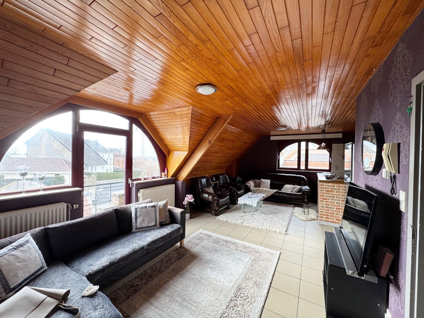 Mooi appartement met 2 slaapkamers in centrum Borgloon foto 2