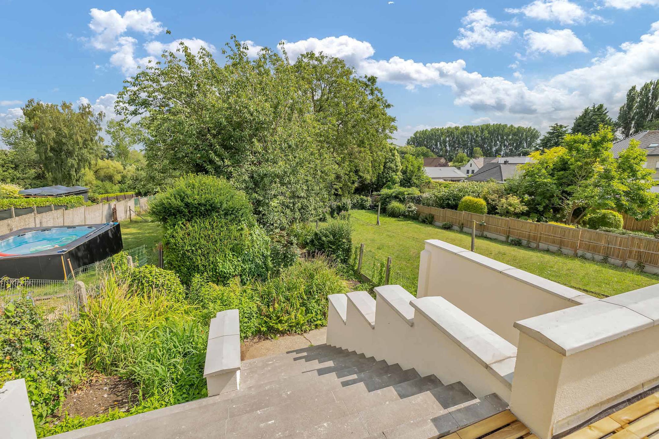 Ruime, energetische totaalrenovatie met ruime tuin en garage foto 23