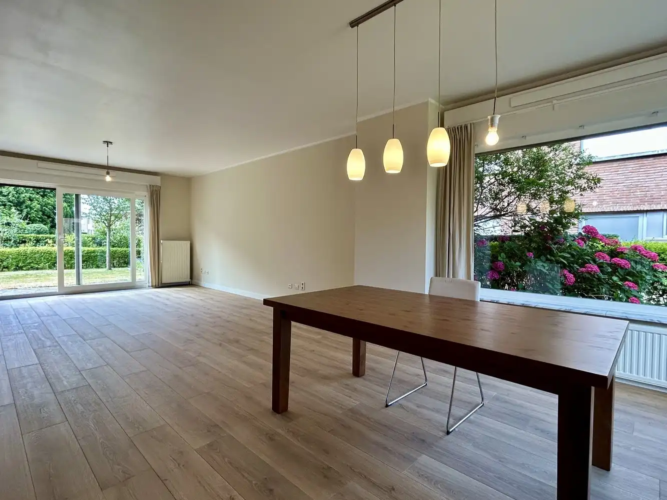 Instapklare halfopen woning op toplocatie in de gegeerde Spaanse Kroonwijk foto 4