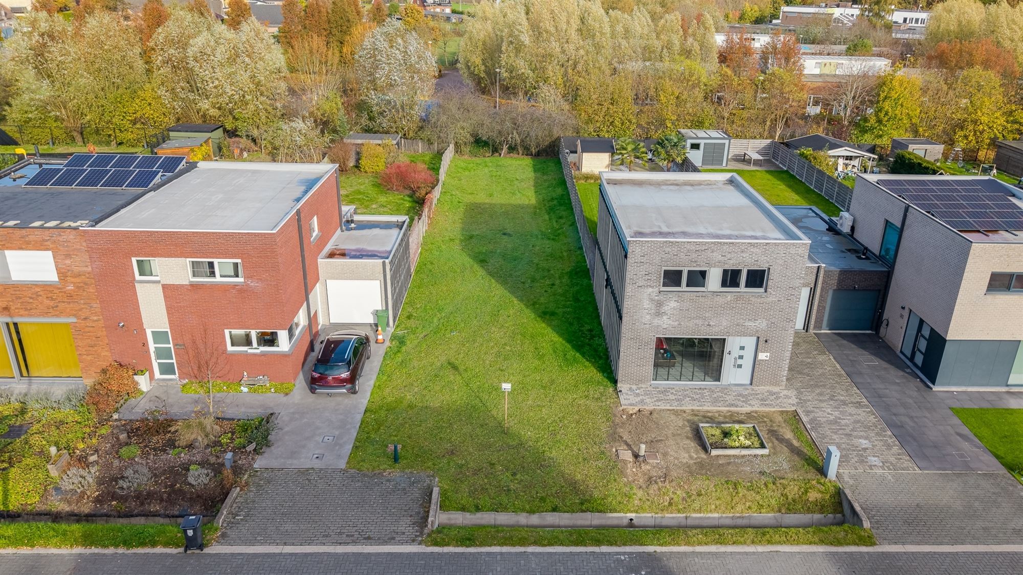 Perceel bouwgrond van 448 m² voor HOB in doodlopende straat foto {{pictureIndex}}