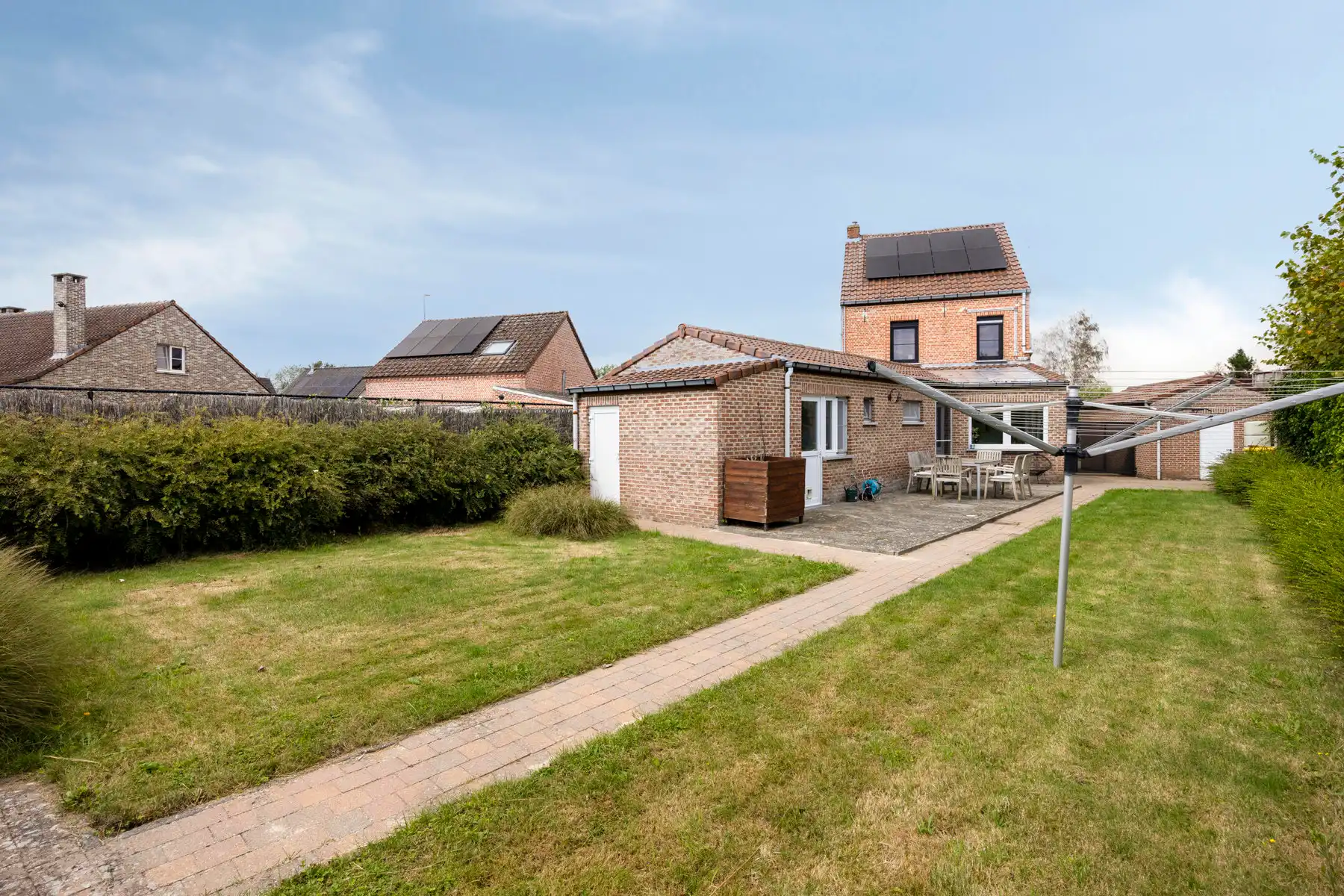 Karaktervolle, ruime woning met onderhoudsvriendelijke tuin foto 28