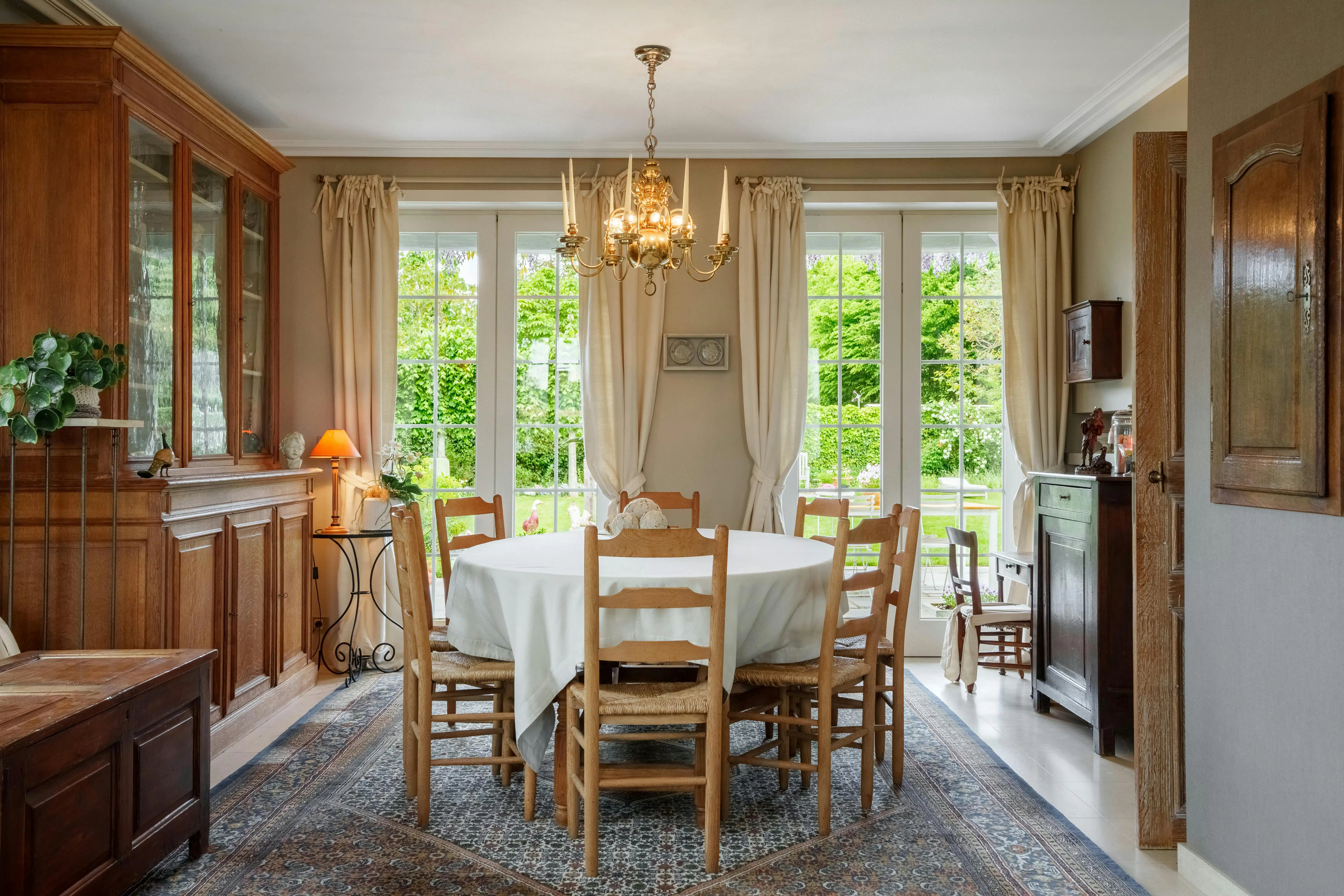 Exclusieve villa nabij het Sterrebos in Rumbeke foto 8