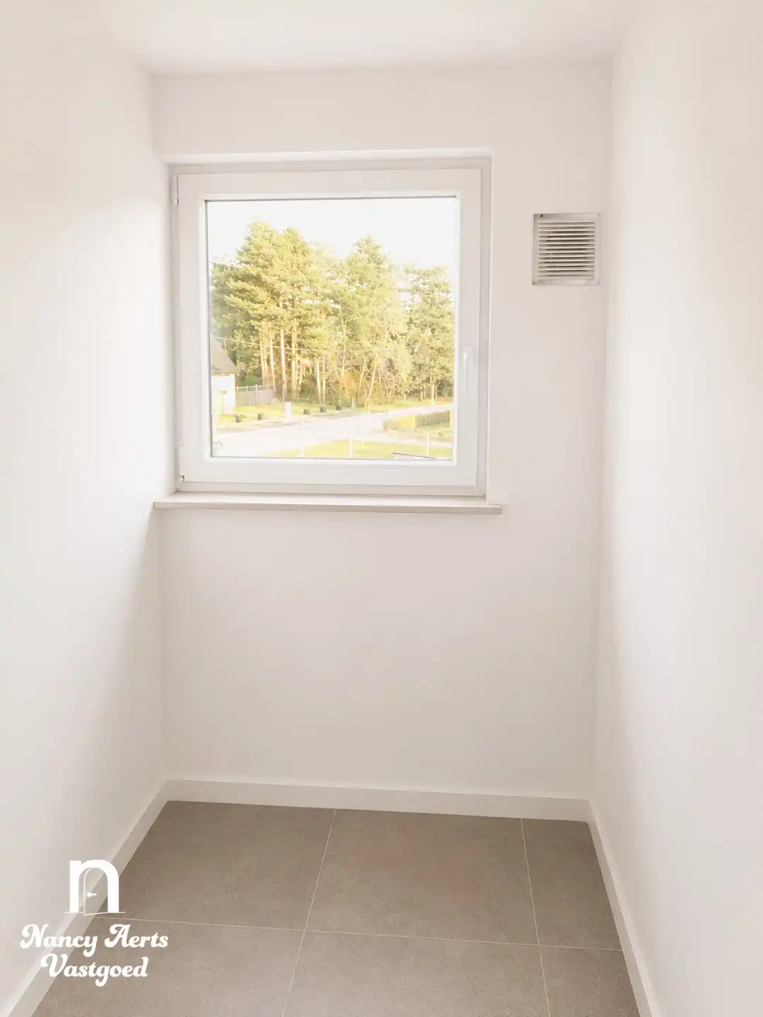 Instapklaar appartement met garage op centrale ligging foto 13