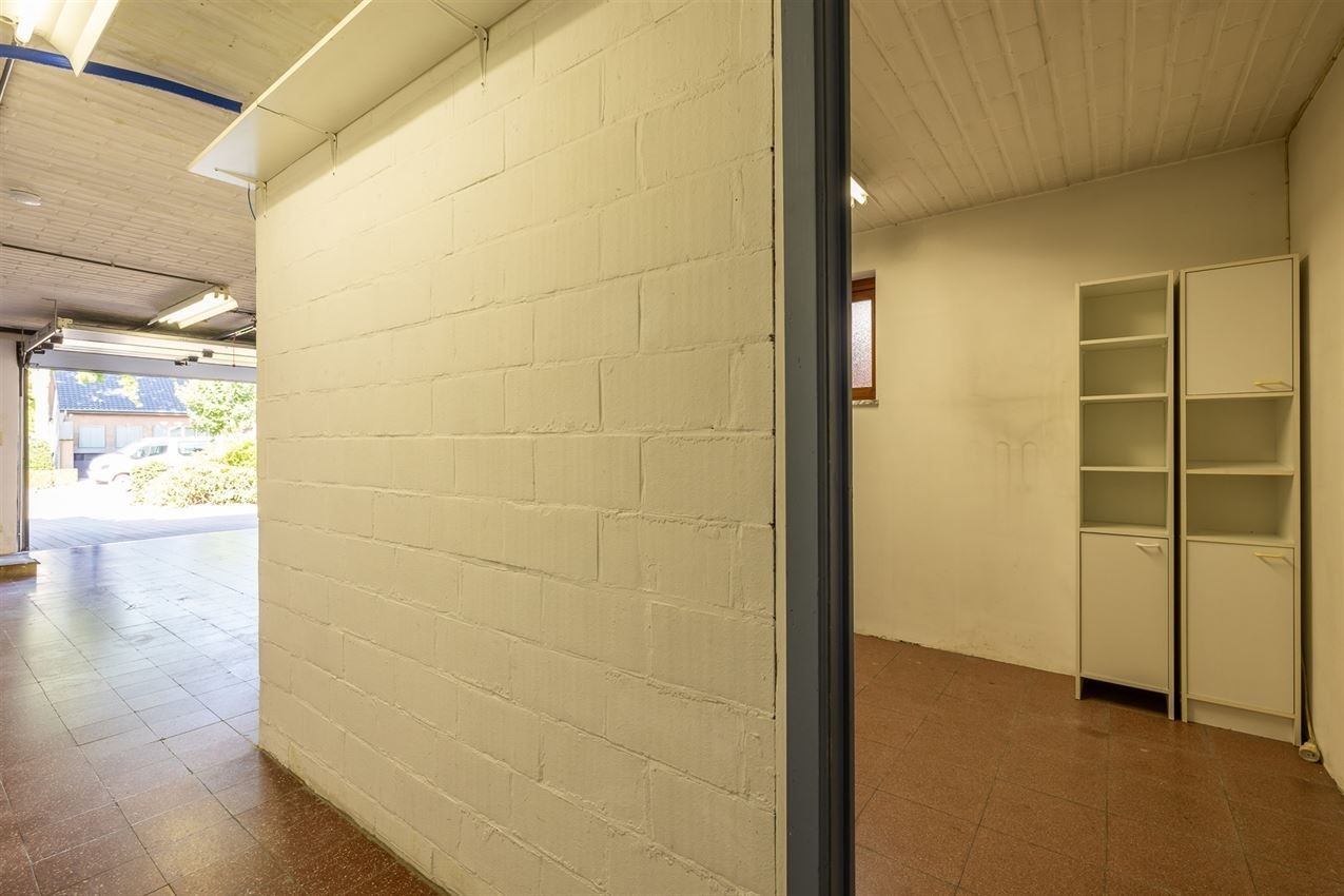 label d, mooie tuin op zuidoosten, instapklaar foto 32