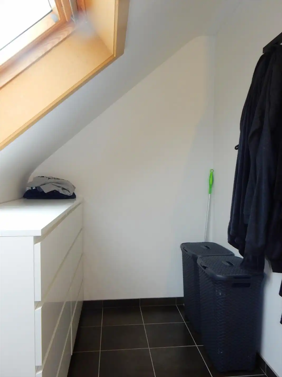 Te huur: ruime woning met 3 slaapkamers, tuin en garage foto 13