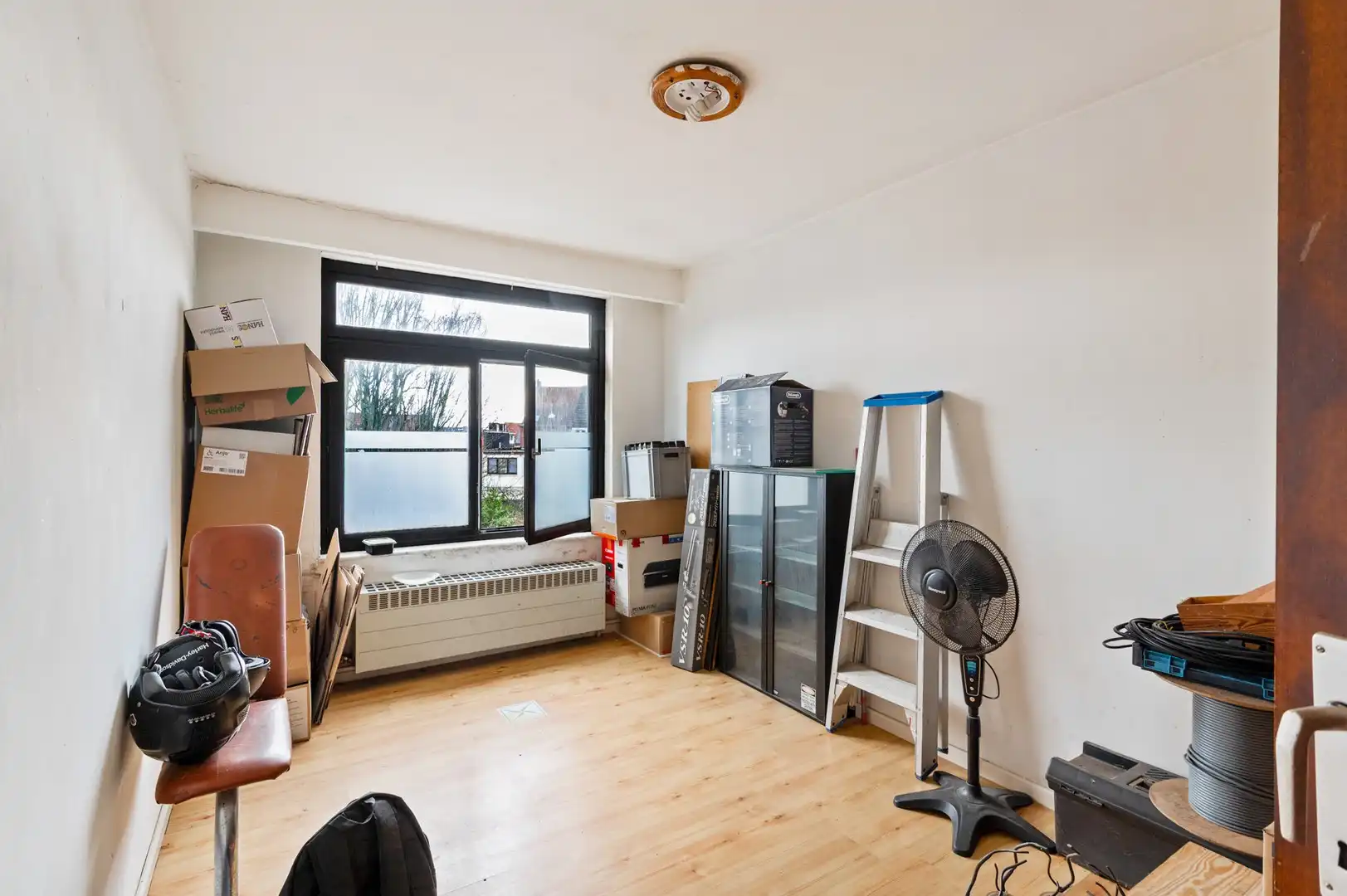 Ruim en lichtrijk 2-slaapkamerappartement in Schoten foto 8