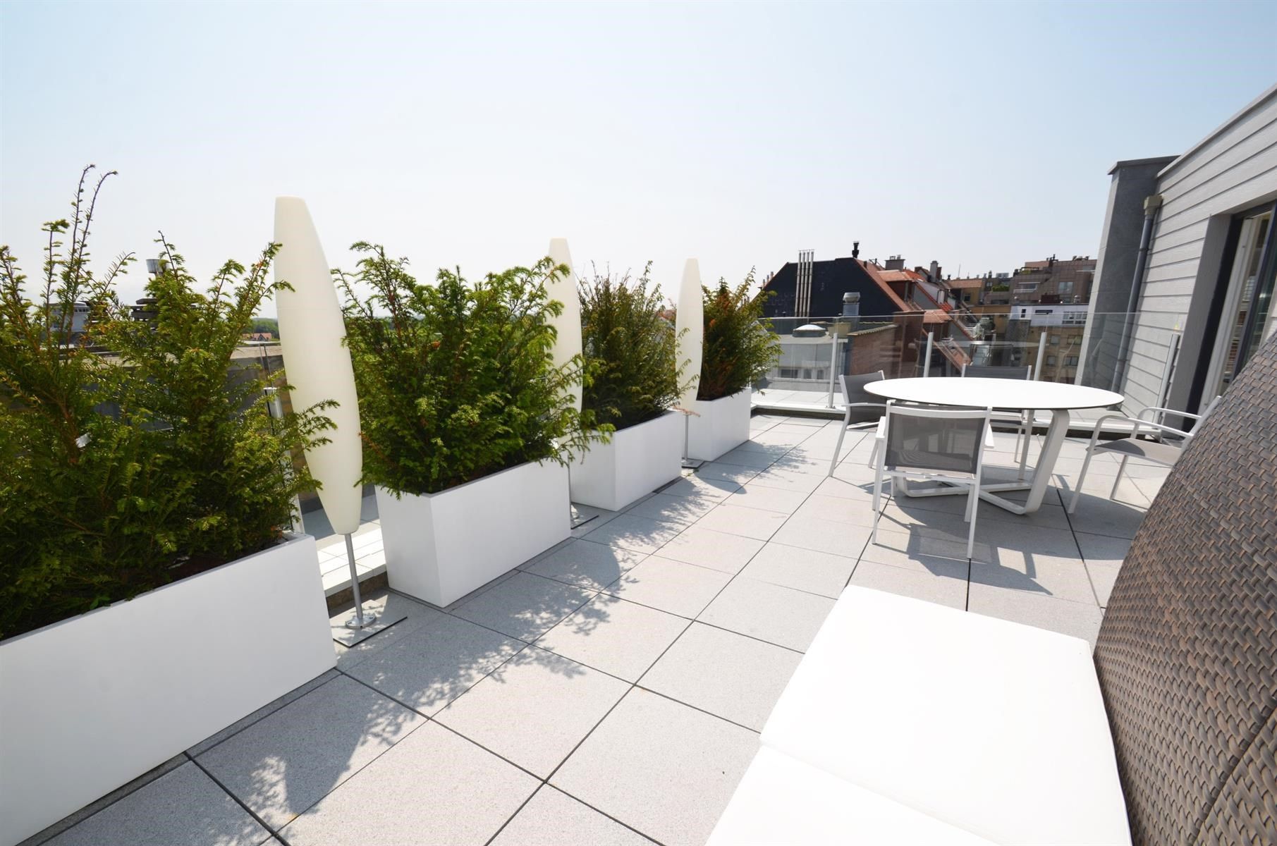 Prachtig gemeubelde penthouse met zuidgericht terras, op enkele passen van de Zeedijk! foto 6