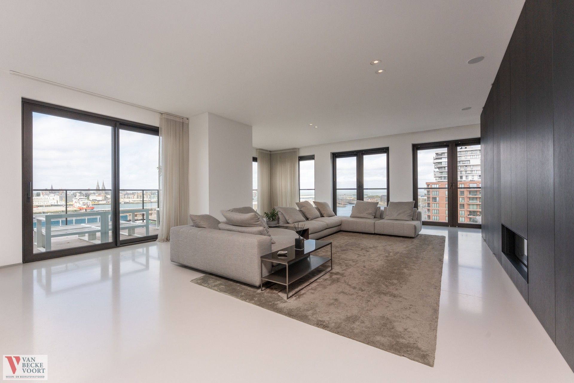 Exclusief appartement aan de Oosteroever foto 3