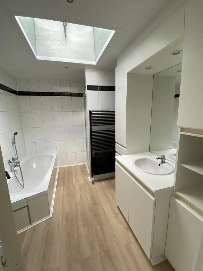 Charmante starterswoning met 2 slaapkamers in Kwatrecht foto 5