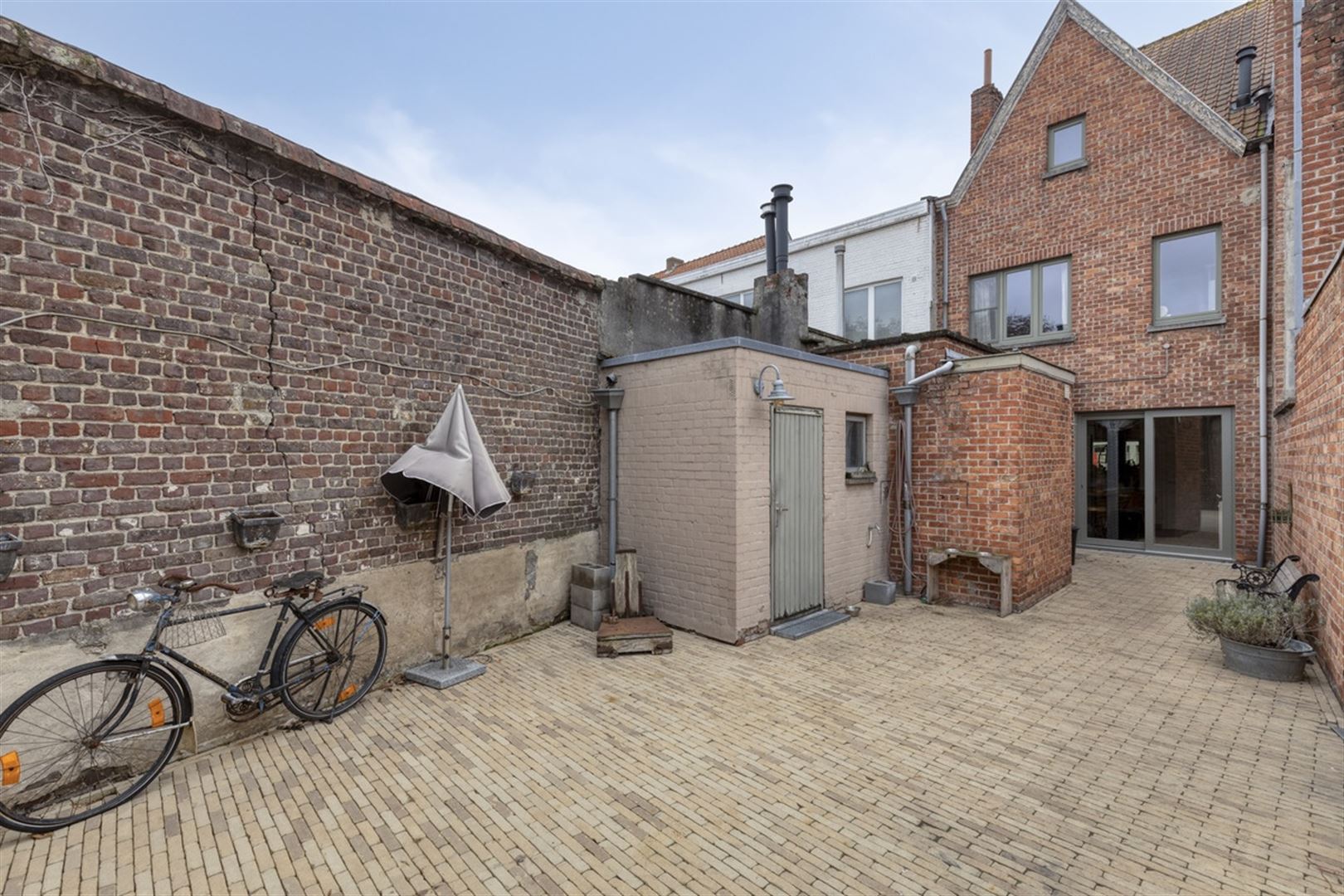 RUIME WONING MET 3 SLKS, 2 BADK & TOEGANKELIJK VIA TUIN !!! foto 10