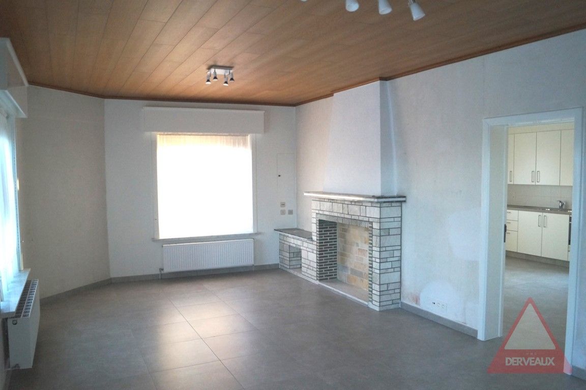 Beselare – Ruime gezinswoning met 4 slaapkamers en garage foto 3