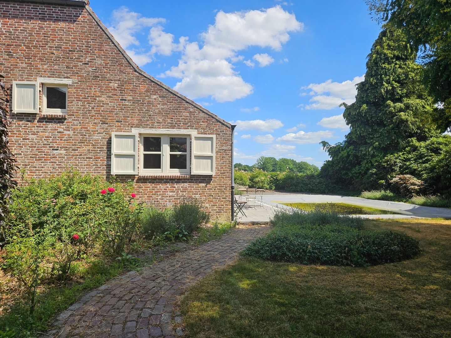 Ruime gezinswoning met 5 slaapkamers in Mol met zicht op groen! foto 22