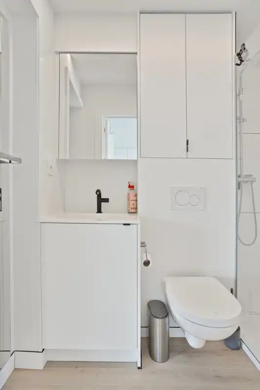 Lichtrijke studio op enkele meters van de zeedijk foto 8