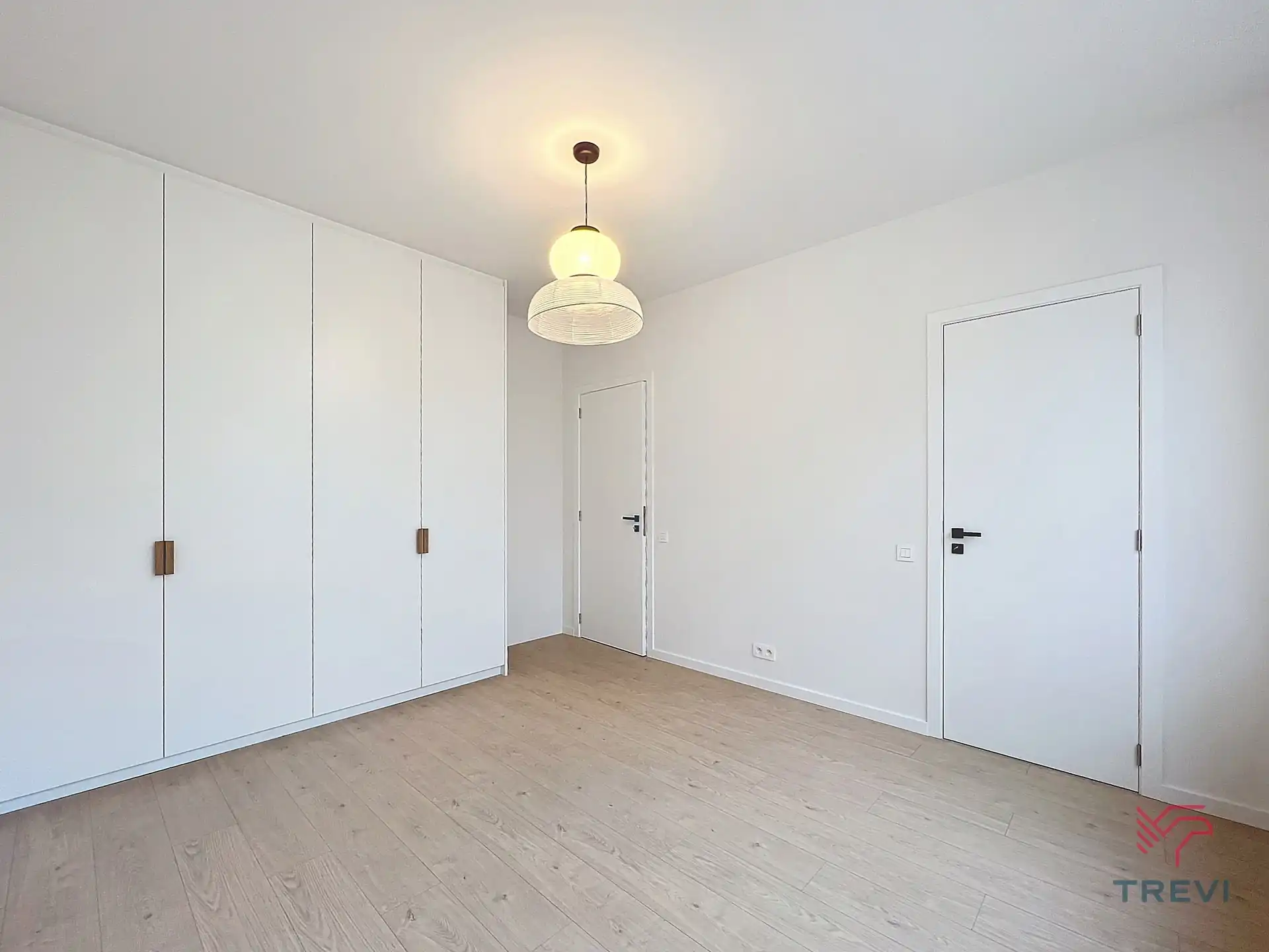 Schitterend huis met 5 slaapkamers en tuin  foto 12