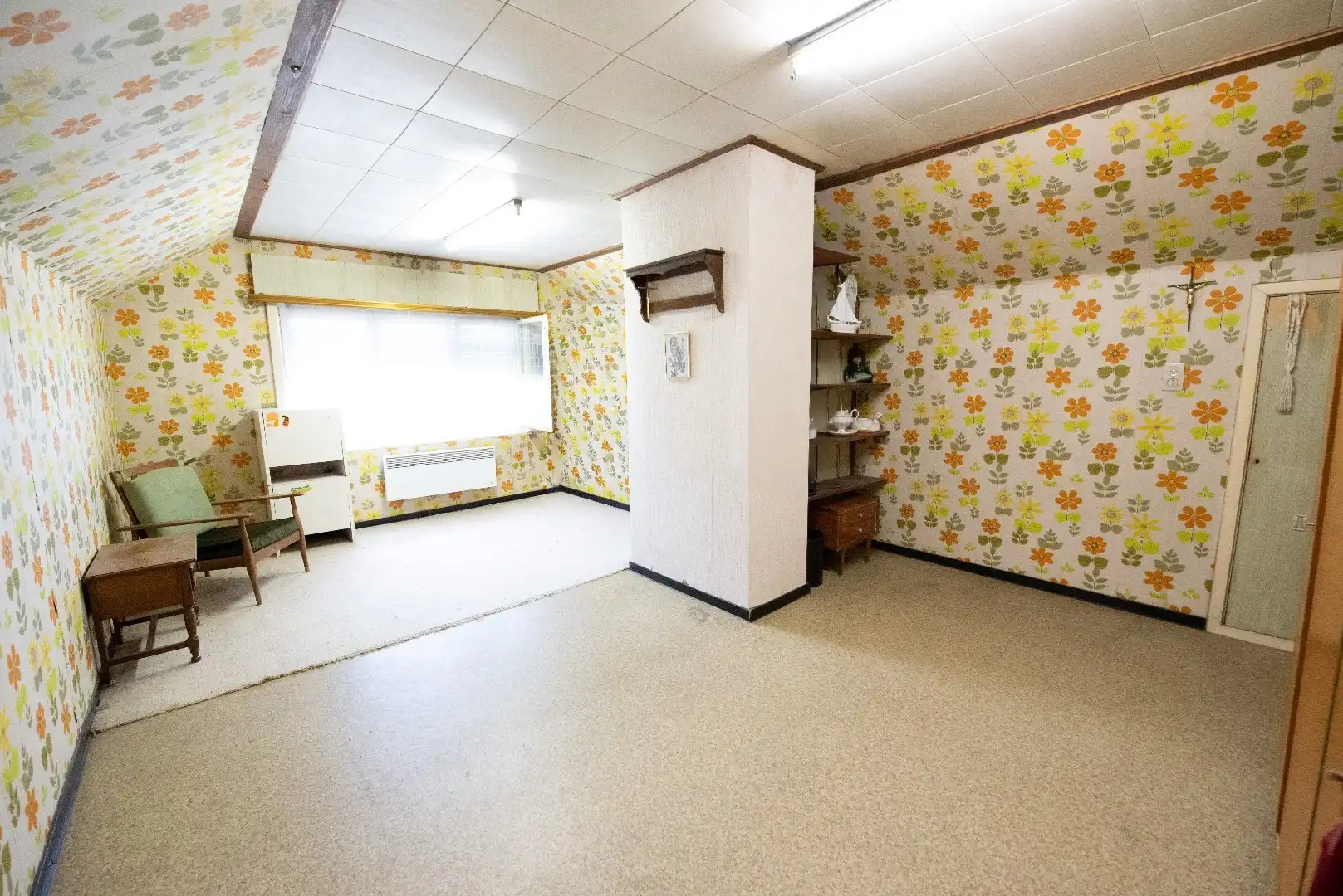 Te renoveren, ruime woning op 1720 m² met 4 slaapkamers te Olsene foto 14
