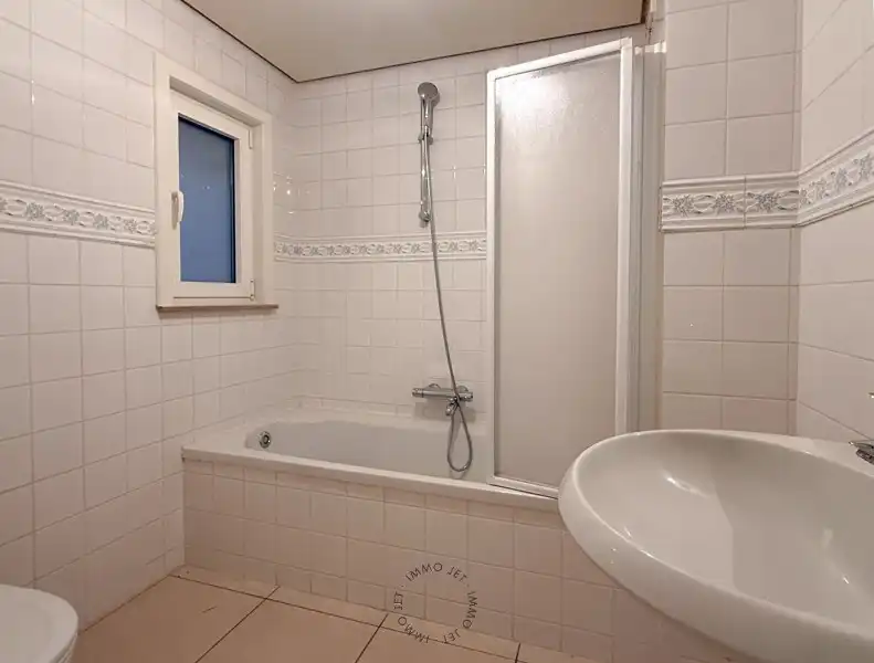 Ruim en lichtrijk appartement met twee terrassen foto 12