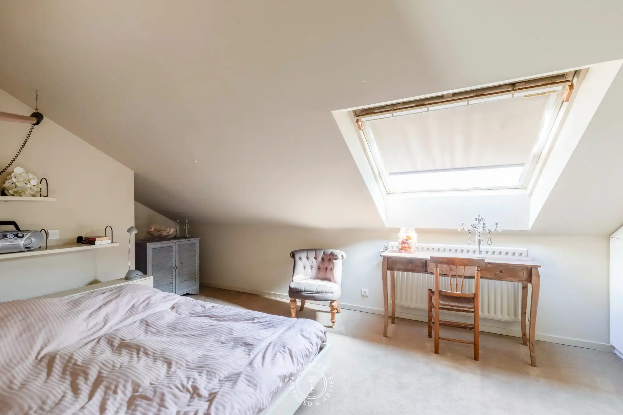 Residentiële villa op een uitzonderlijk groen perceel van meer dan 2.000 m² in de gegeerde Eikenlaan te Belsele foto 18
