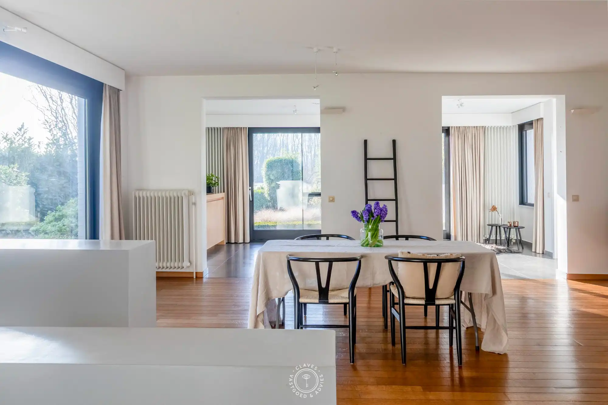 Een unieke combinatie van wonen, werken en genieten in Waasmunster foto 14