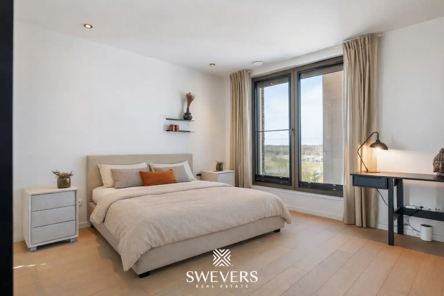 Uniek en luxueus penthouse van 222 m² op 8 ste verdieping in centrum Beringen  foto 15