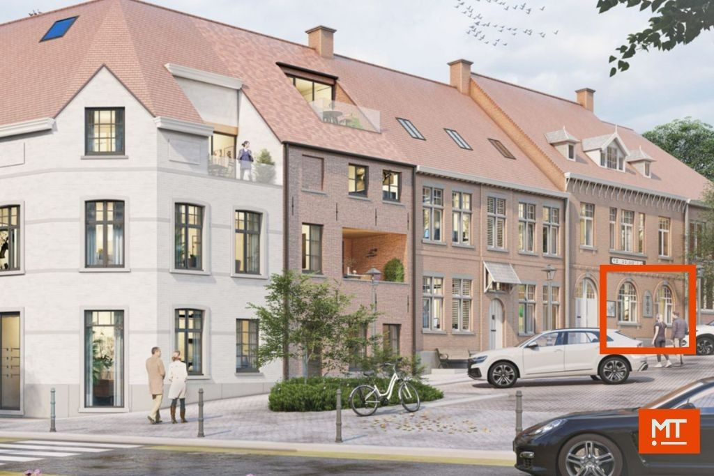 Handelspanden te koop op de markt van Beselare foto 3