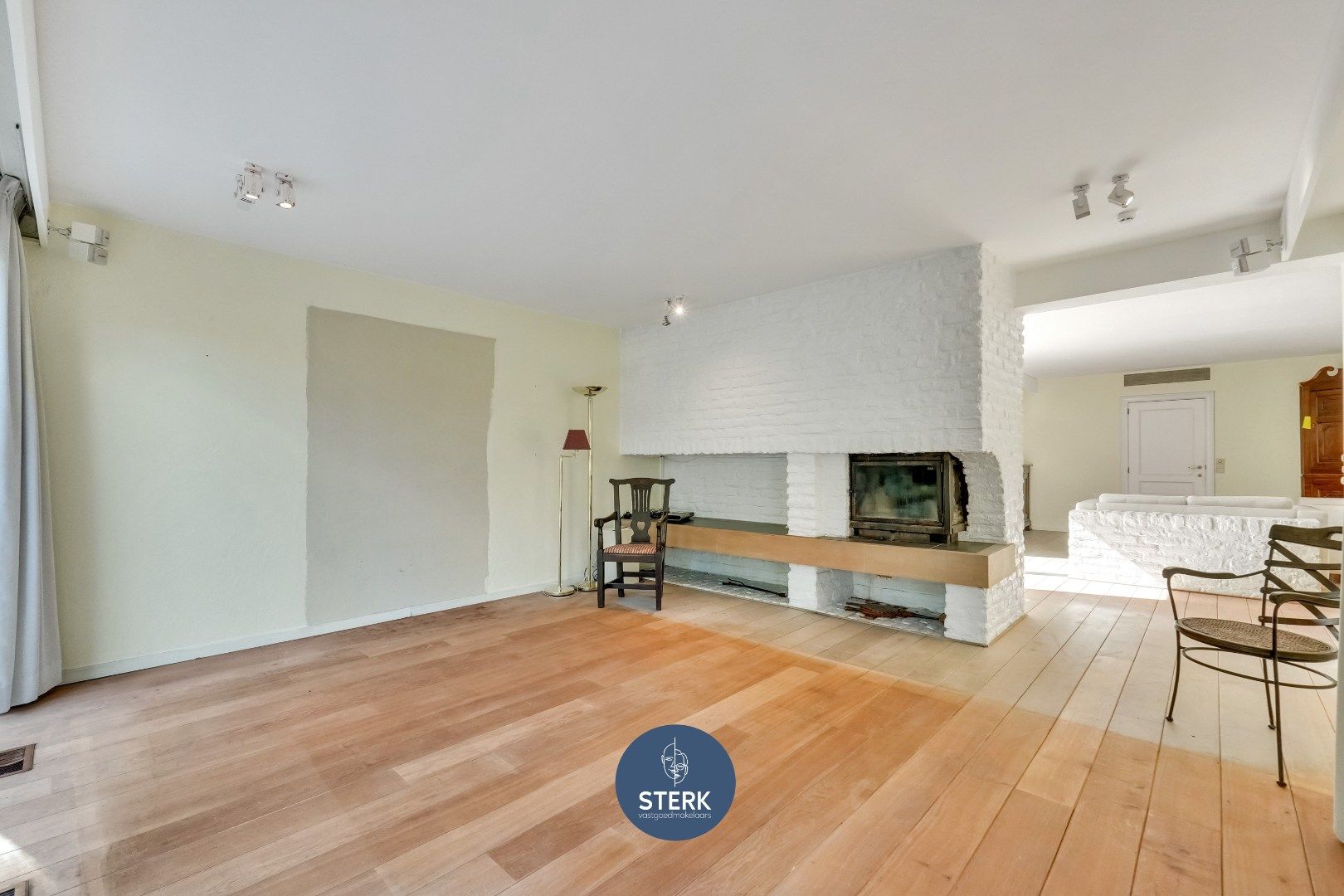 VERRASSEND RUIME GEZINSWONING MET EEN PRACHTIGE TUIN TE BOORSEM !  foto 8