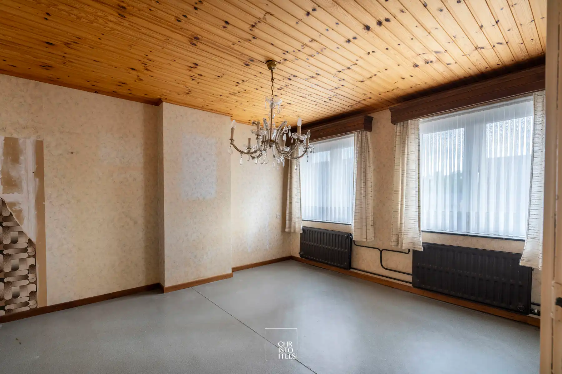 Te renoveren woning (199m²) in een rustige woonomgeving te Lanaken! foto 26
