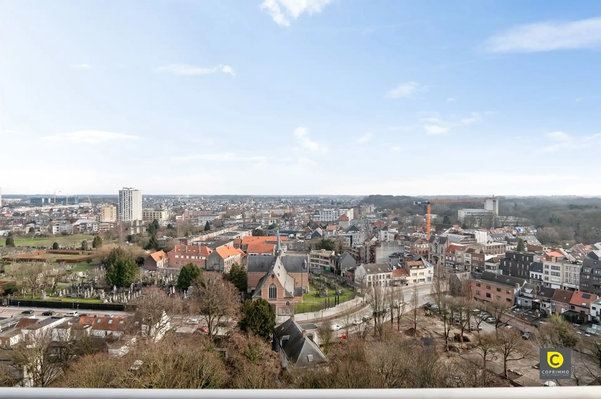 Kwalitatief gerenoveerd appartement met terras foto 5