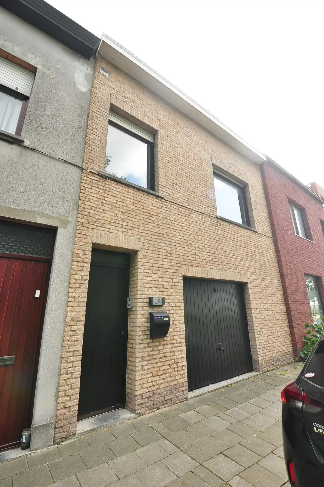 Goed gelegen woning met grote zonnige tuin foto {{pictureIndex}}