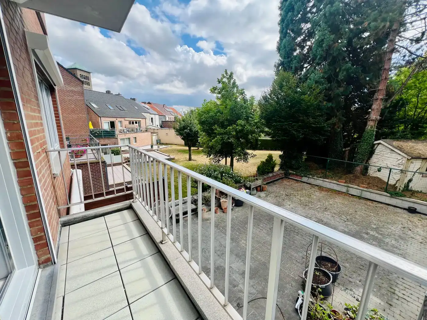 Ruim appartement met 2 slpks en terras op toplocatie foto 2