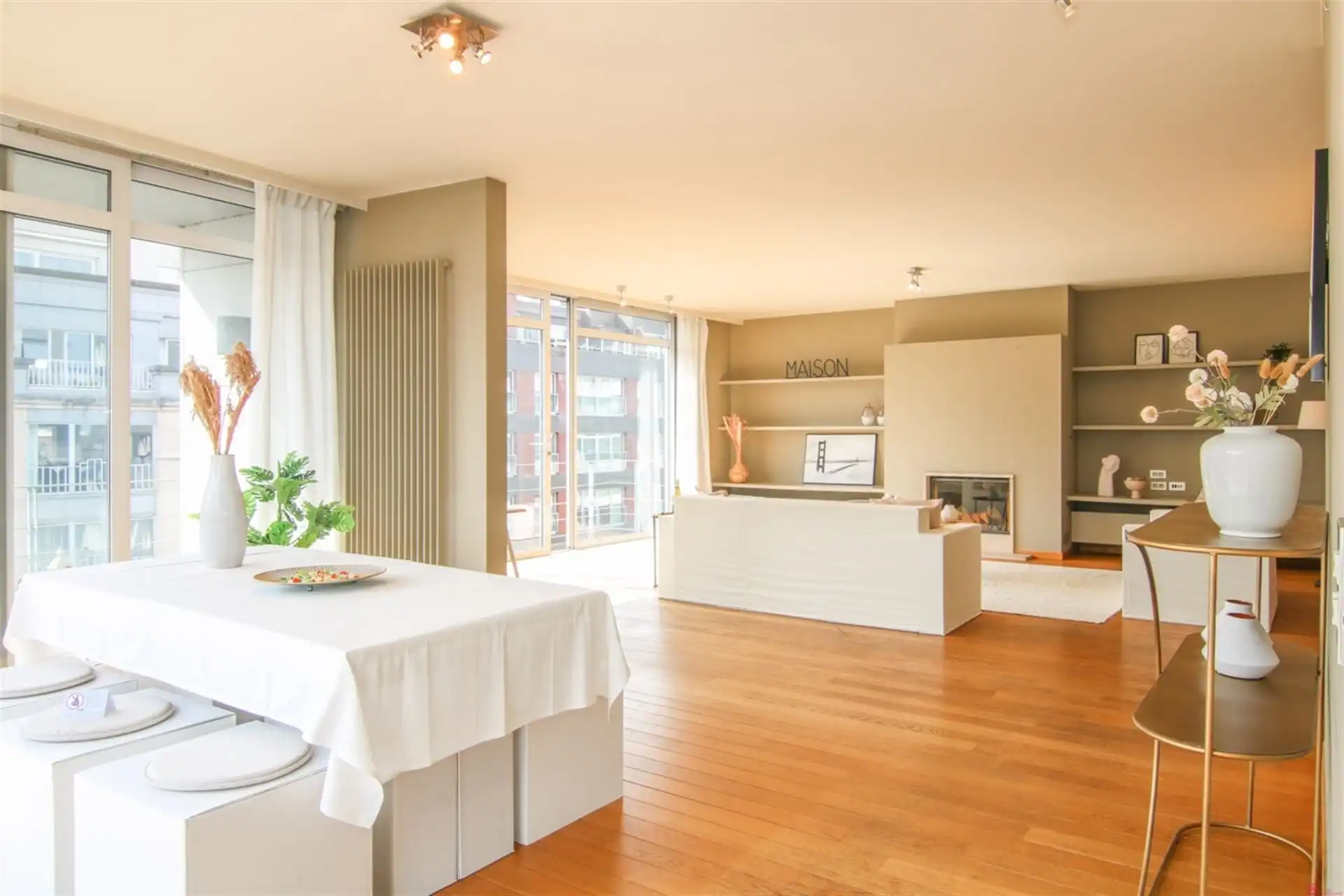 Stijlvol en ruim appartement  foto 2