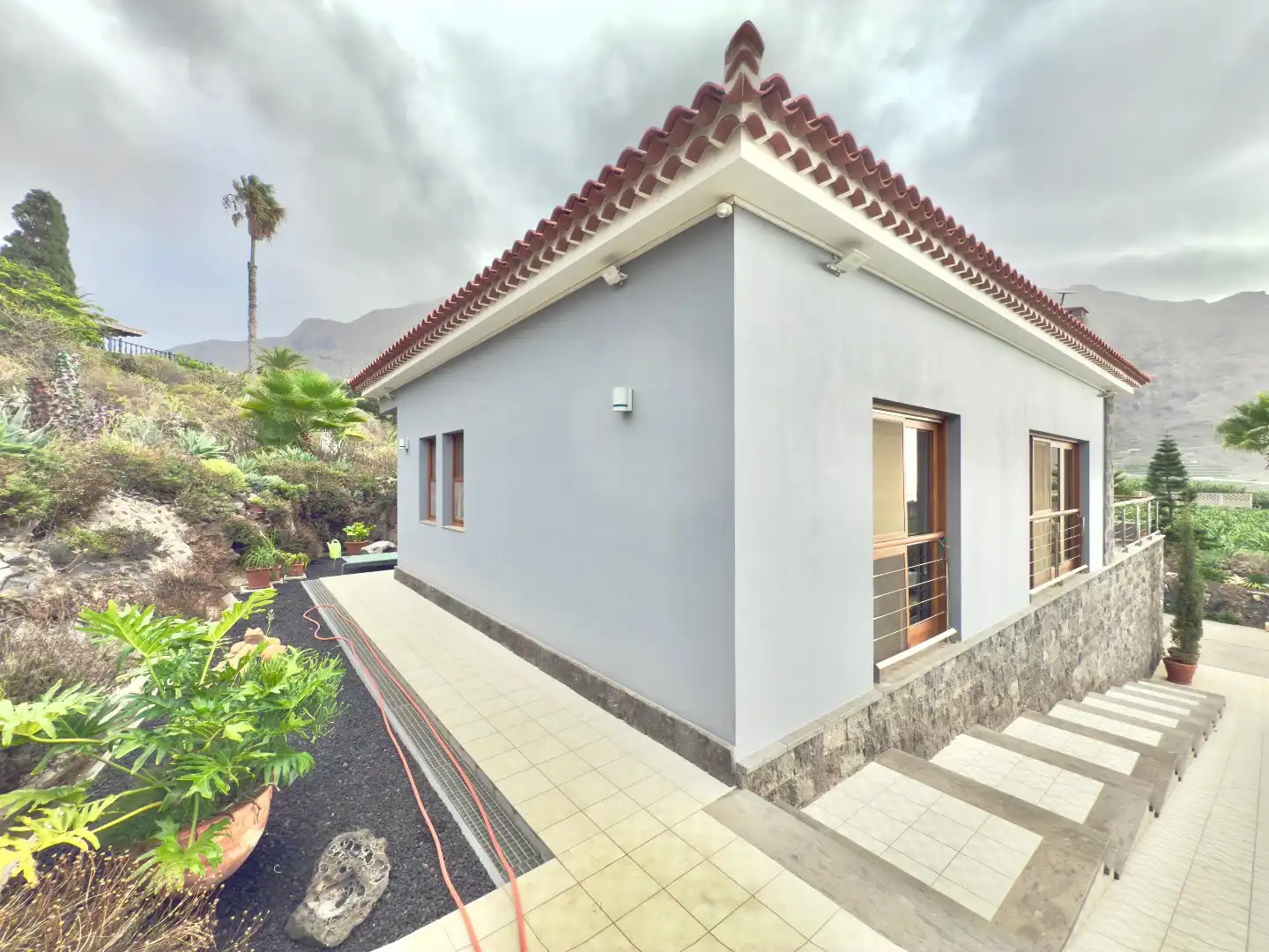 Luxe villa met panoramisch zeezicht  foto 14