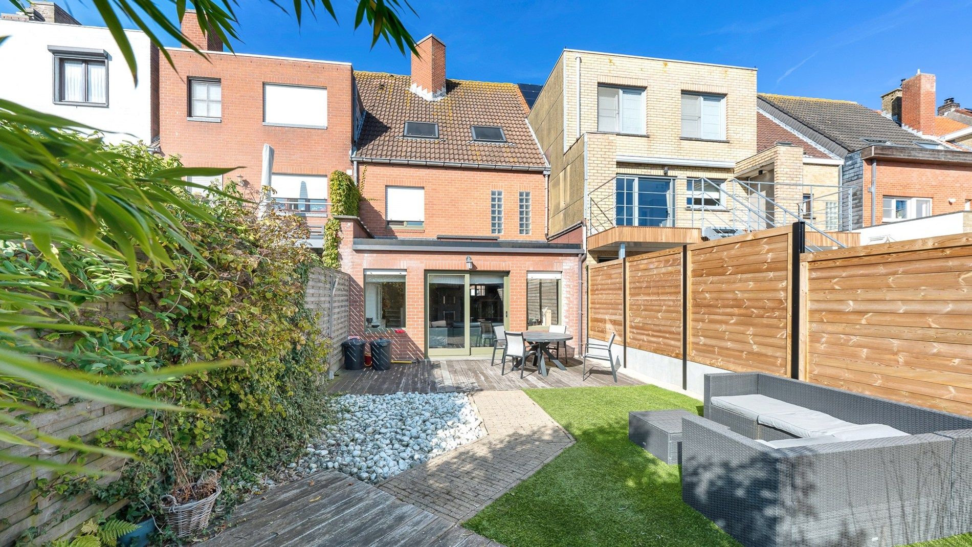 Knap huis met parking te Knokke-Heist foto {{pictureIndex}}