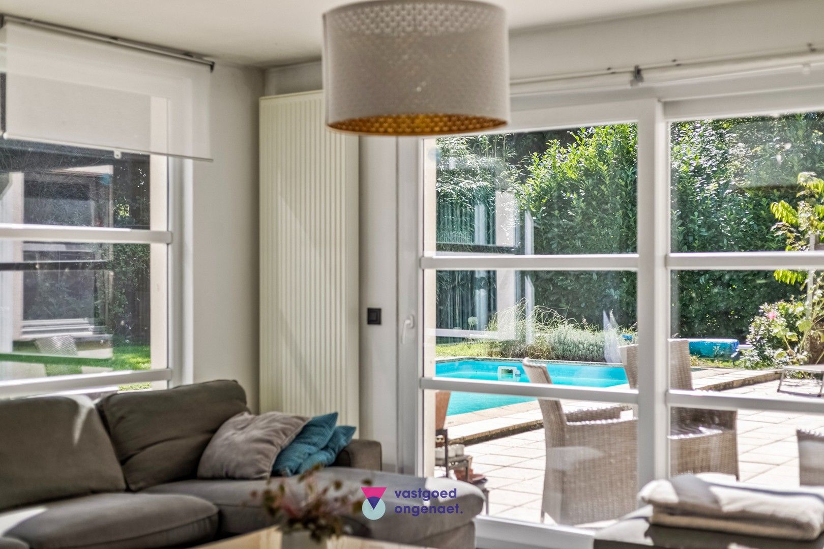 Te koop: Unieke en Rustig Gelegen Villa in Evergem foto 5