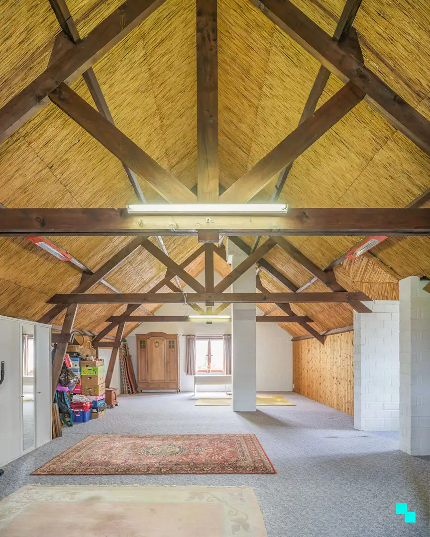 Charmante woning met magazijn te Balegem foto 14