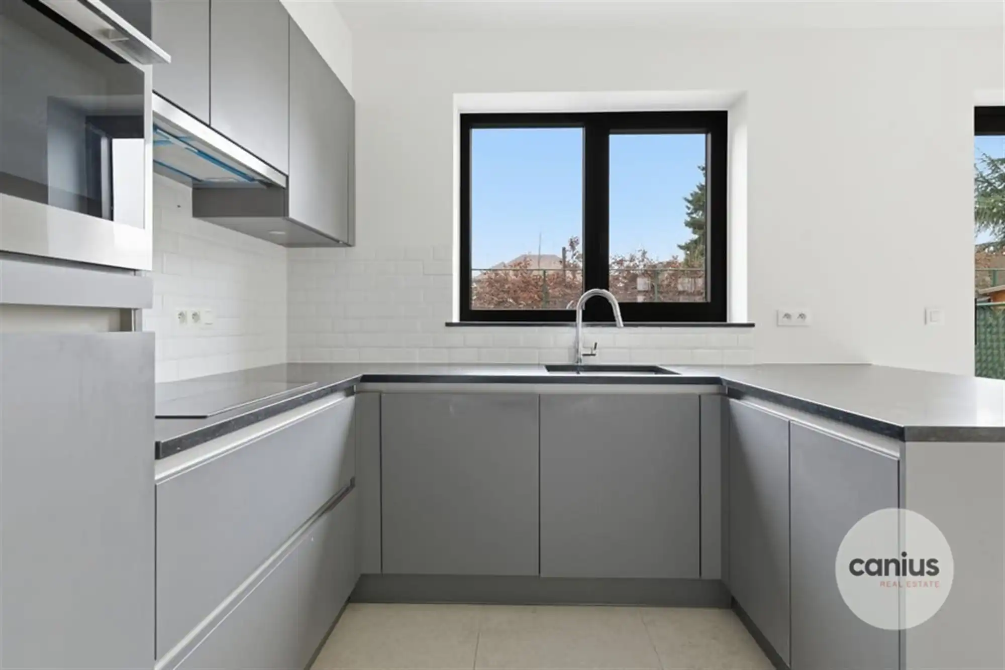 LANDELIJKE WONING MET 3 SLKS EN CARPORT foto 7