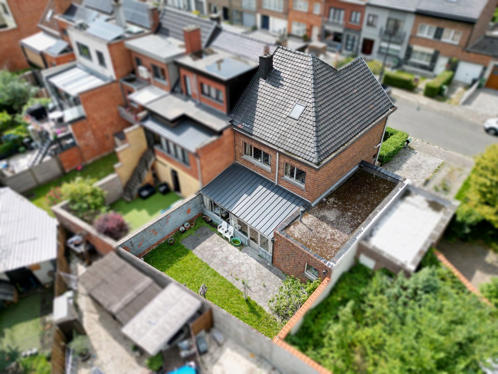 HOB met 3 SLPK, garage én tuin, in een verkeersluwe straat! foto 19