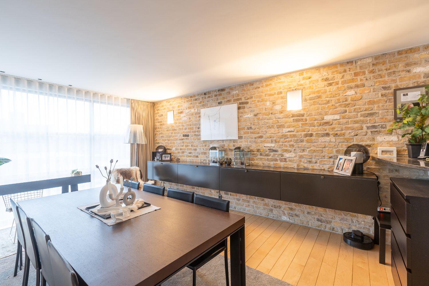 Moderne woning met handelsruimte op commerciële ligging! foto 6