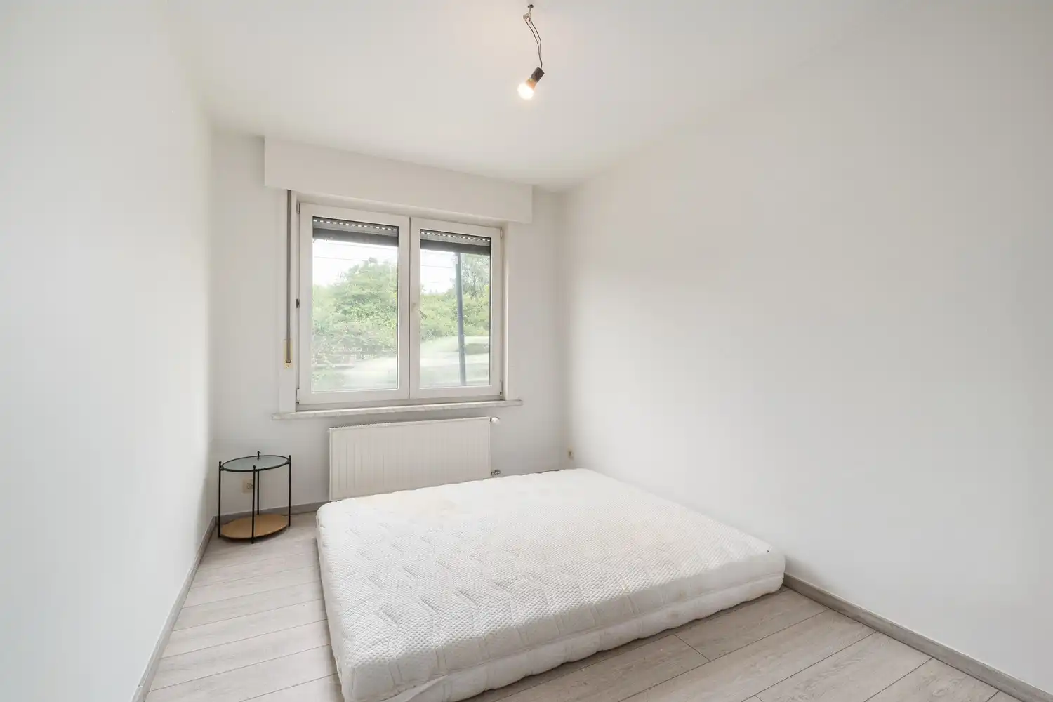 Gerenoveerd gelijkvloersappartement met 2 slaapkamers & garage foto 10