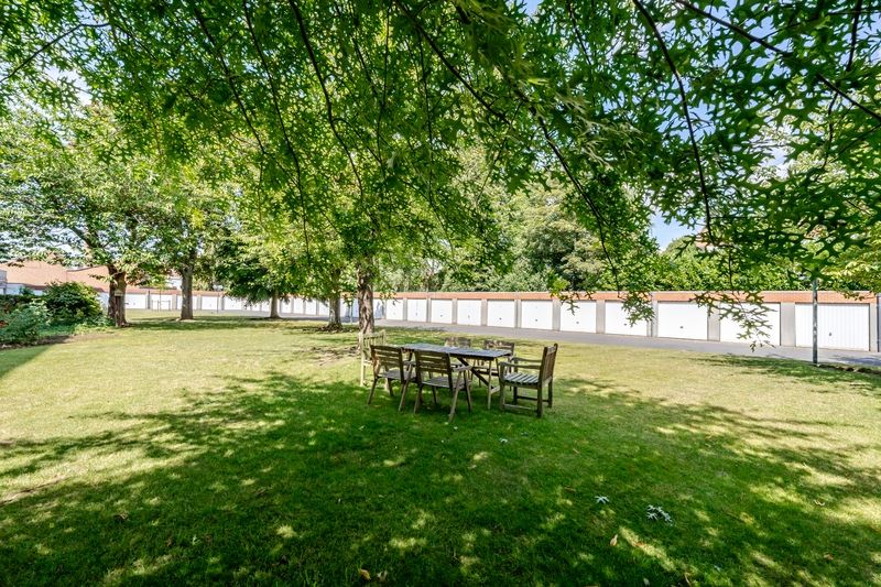 Roeselare : Zeer goed onderhouden appartement gelegen nabij Geitepark – 92 m² met zuidgericht terras en noordgericht terras (2 slps) foto 18