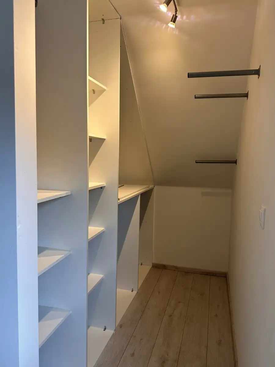 Woning met 4 slaapkamers in rustige wijk foto 16