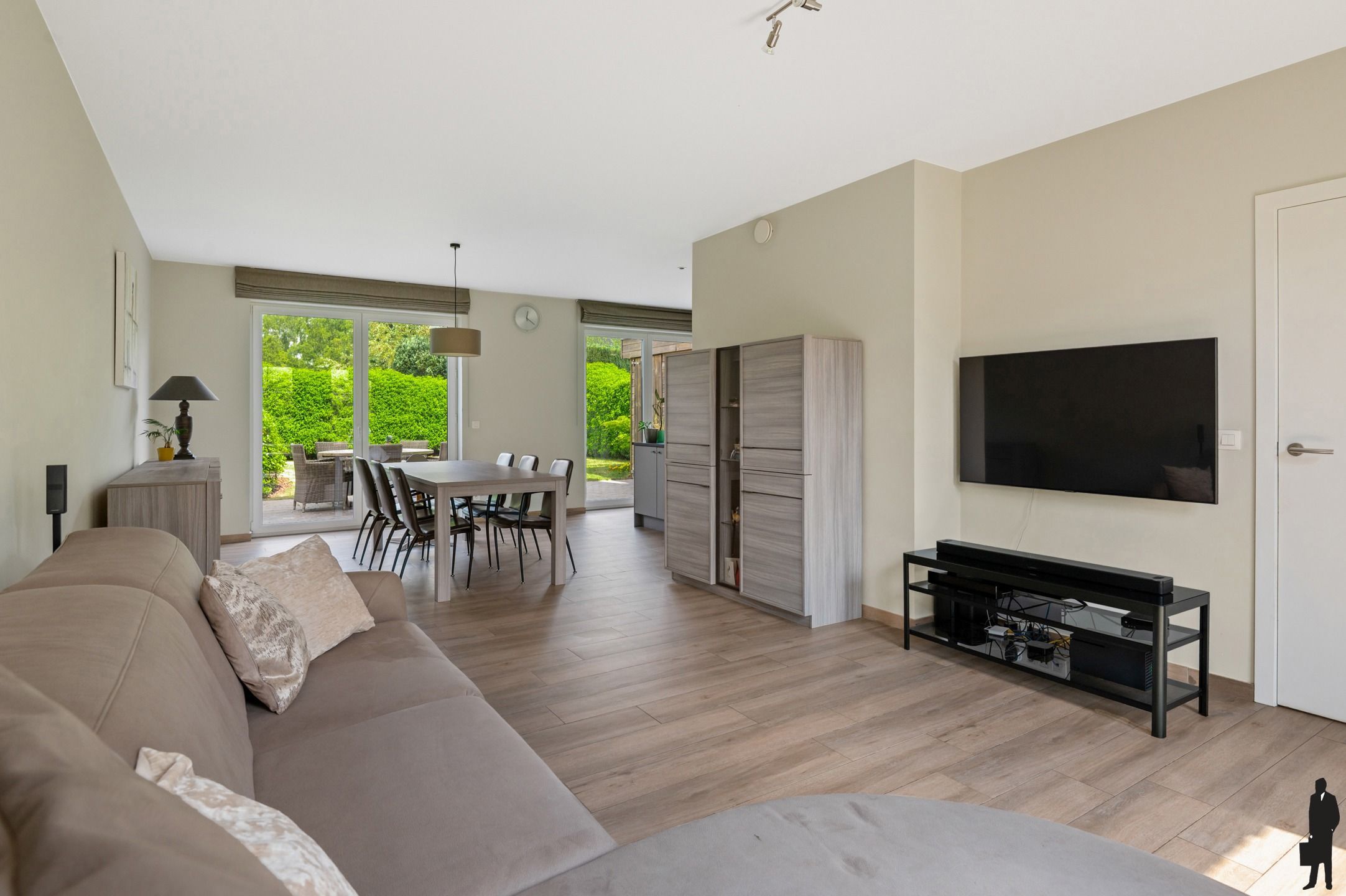 Instapklare woning in kindvriendelijke wijk! foto 7