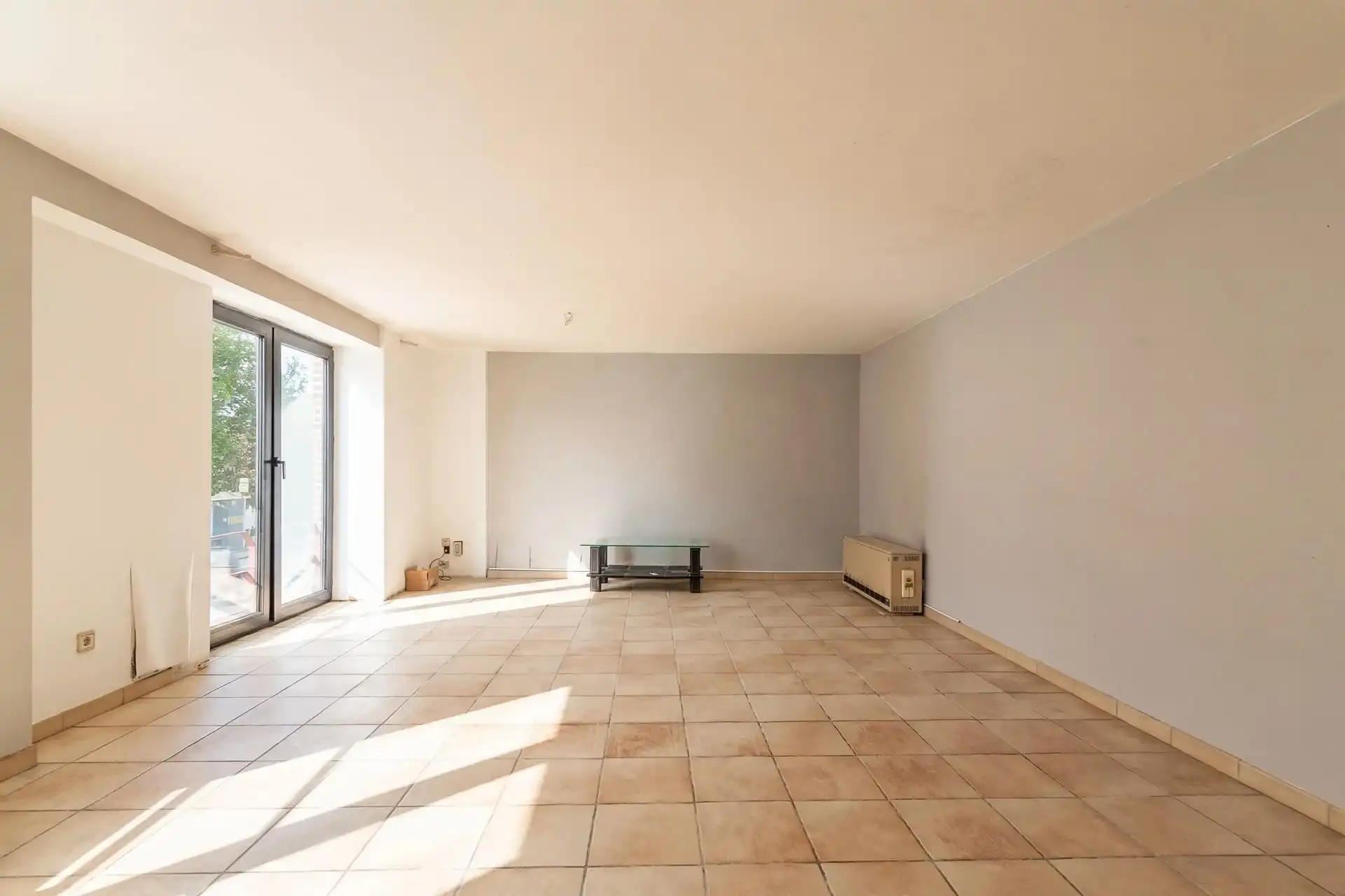 Ruim appartement met drie slaapkamers en staanplaats te Gijzegem foto 3