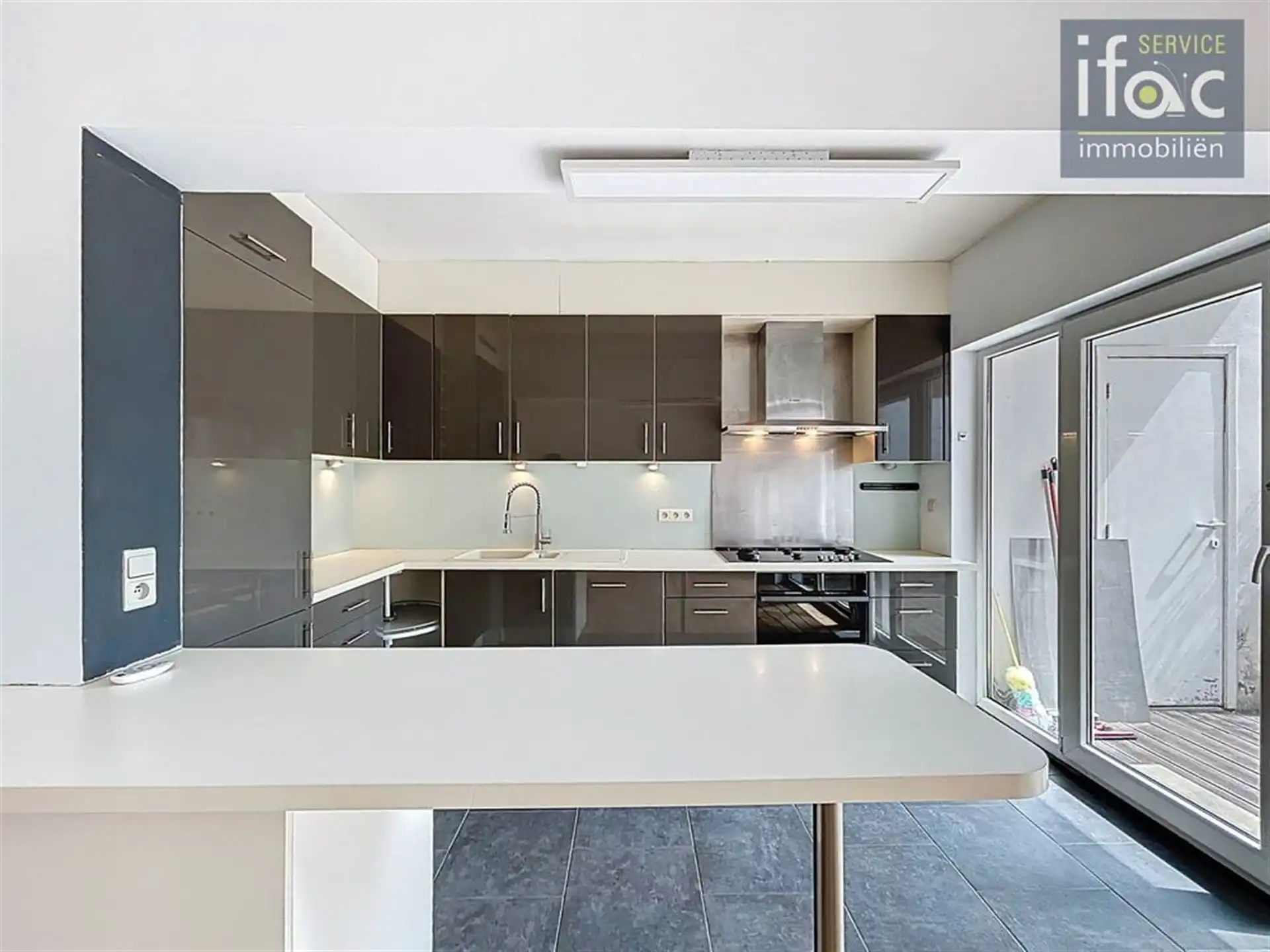 Lichtrijk duplexappartement in hartje Tervuren foto 8