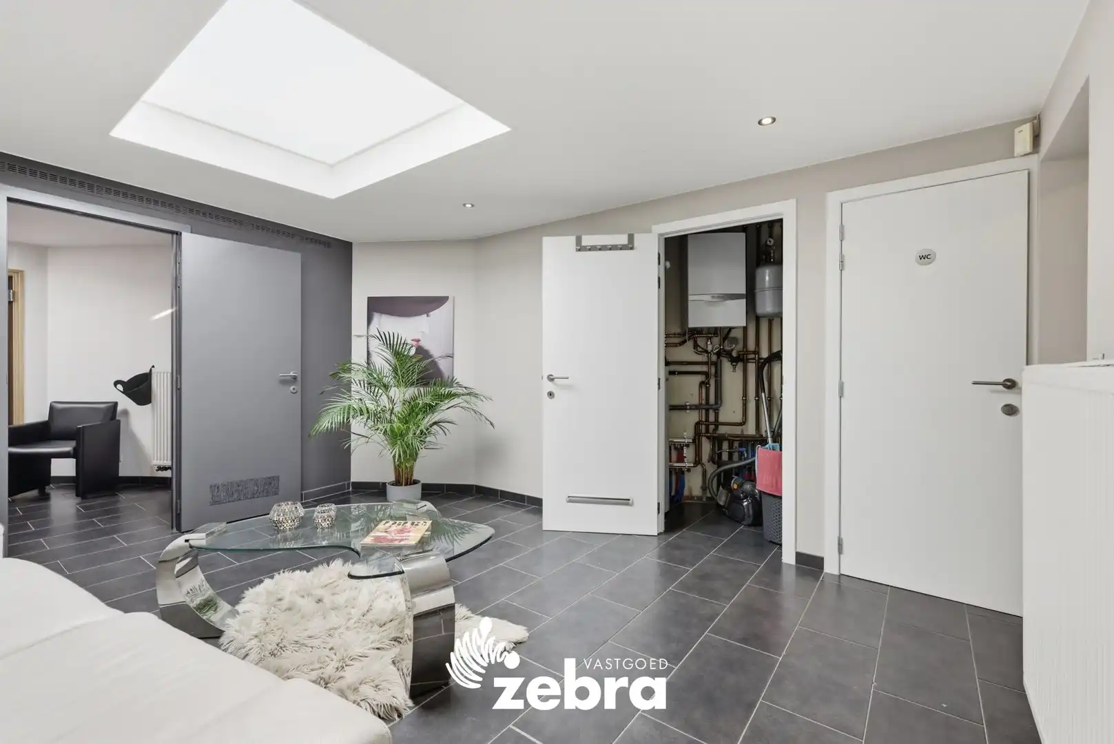 Veelzijdig handelspand op commerciële ligging in Tielt! foto 9